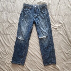 Old Navy distressed slouchy straight-leg denim jeans medium wash. Girls size 14